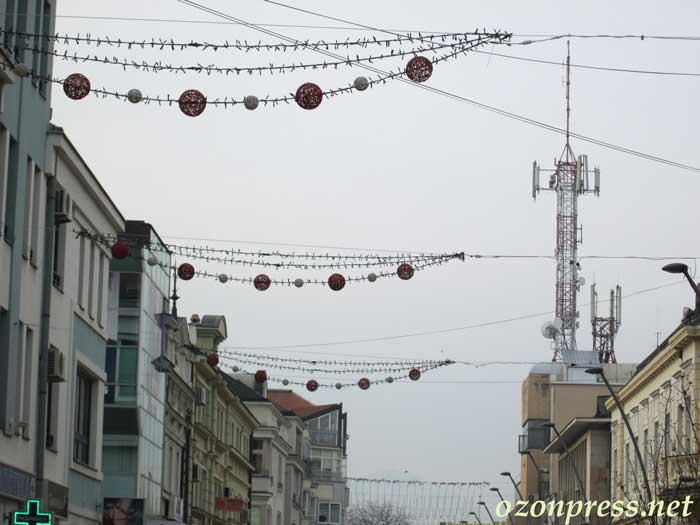Postavlja se dekorativna rasveta 1 dekorativna-rasveta