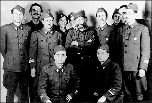 General Mihailović – prvi borac za slobodu u okupiranoj Evropi 5 Draza-i-partizanski-oficiri