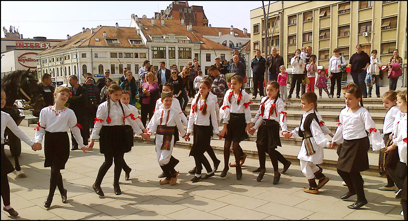 Praznično druženje na Gradskom trgu 5 uskrs-ns-2