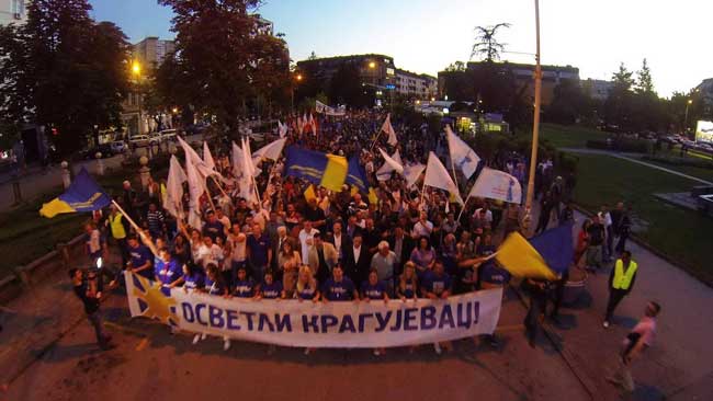 Sa mitinga opozicije u Kragujevcu 2 ds-kg-2