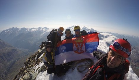 643514_cacak01-alpinisticka-ekspedicija-na-vrhu-materhorna-foto--p.-sunderic_f