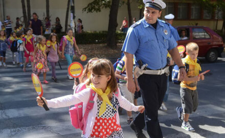Policija u školama