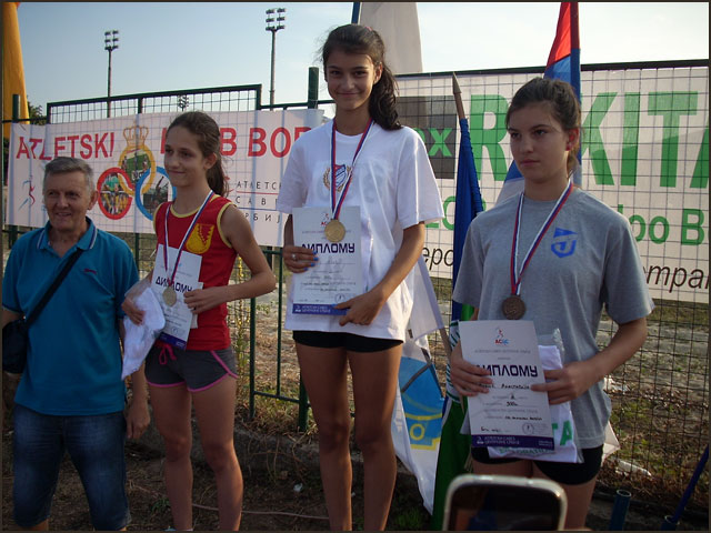 Četiri zlata za sestre Ilić 1 sestre-Ivana-Ilić-1-mesto-na-300-m