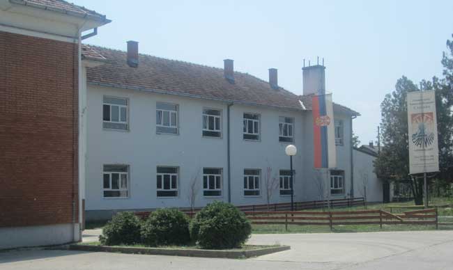 Školsko dvorište za primer 4 slatina-3