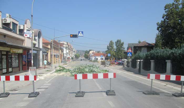 Počela izgradnja kružnog toka, posečeno drveće 1 kruzni-tok-4