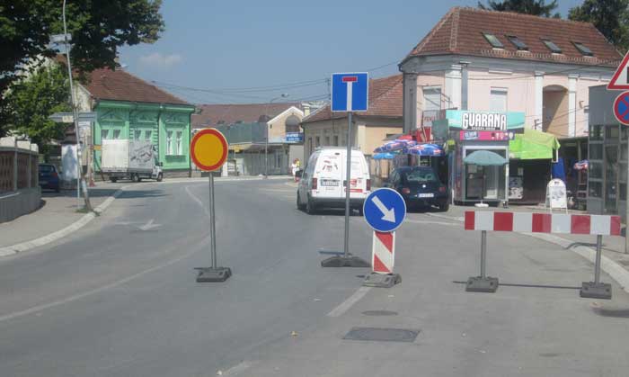 Počela izgradnja kružnog toka, posečeno drveće 6 kruzni-tok-6