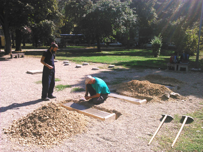 Dečje igračke i u malom parku 1 park