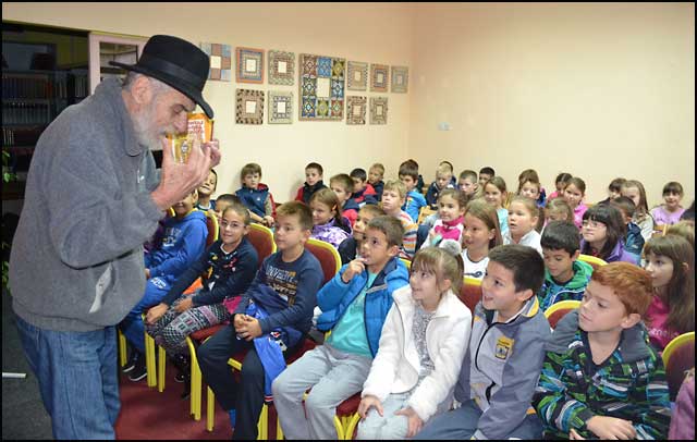 Čarolija knjige i biblioteke 5 carolija-6