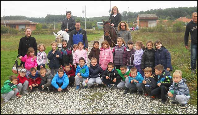 Dečja radost u Konjičkom klubu 13 ergela-2