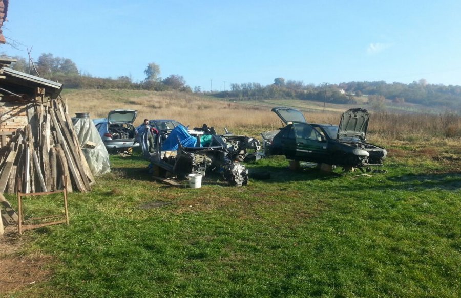 Čačani krali kola po Beogradu (FOTO) 1 cacani bgd 1