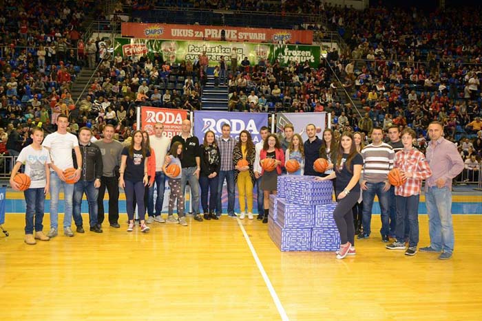 Tri čačanske škole osvojile košarkaške lopte 2 roda lopte1