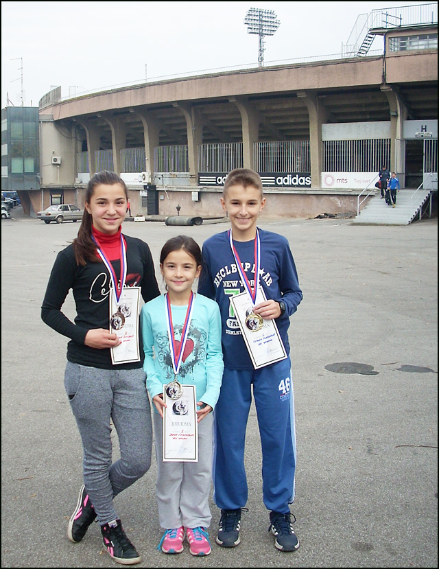 Kruna uspešne sezone 5 Članovi-ČAAK-osvajači-medalja