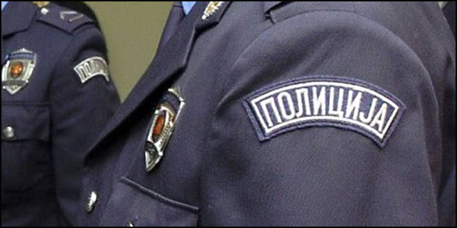 Kosturi iz ormana 1 Policija, uniforma
