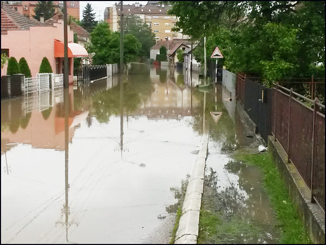 Mobilna pumpa za ispumpavanje vode 1 Posledice-poplave-16.05.2014.-god