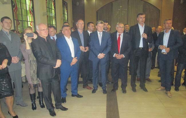Novogodišnji koktel privrednika bez SNS-a 1 gradac 97 3