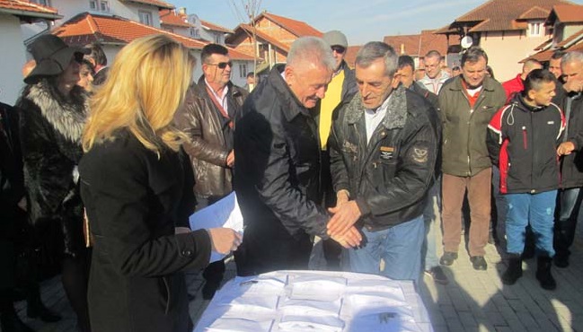 Nova Srbija: Zorana prisvaja naš rad 2 Obrez, socijalni stanovi