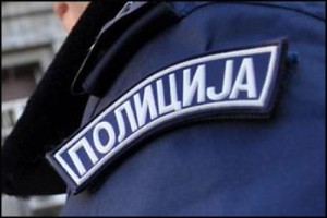 Policija traga za golfom 1 policija