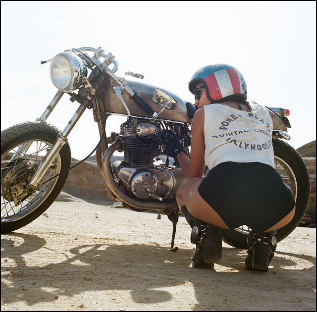 women-motorcycle-3