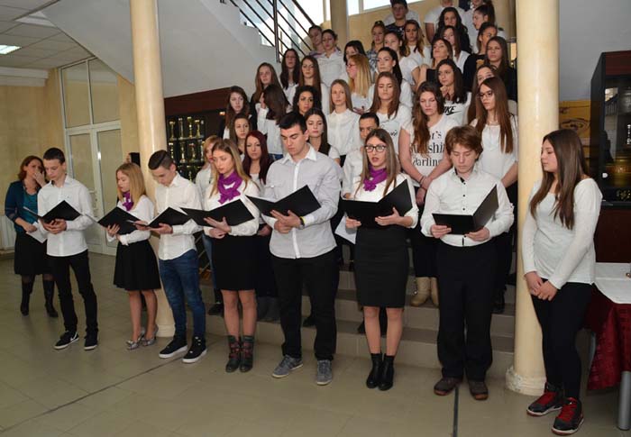 Savindan u Tehničkoj, Ekonomskoj i Prehrambenoj 16 PUS1