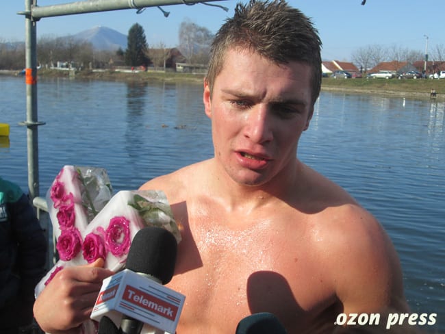 Aleksandar Zečević nosilac Bogojavljenskog krsta (FOTO) 23 krst1