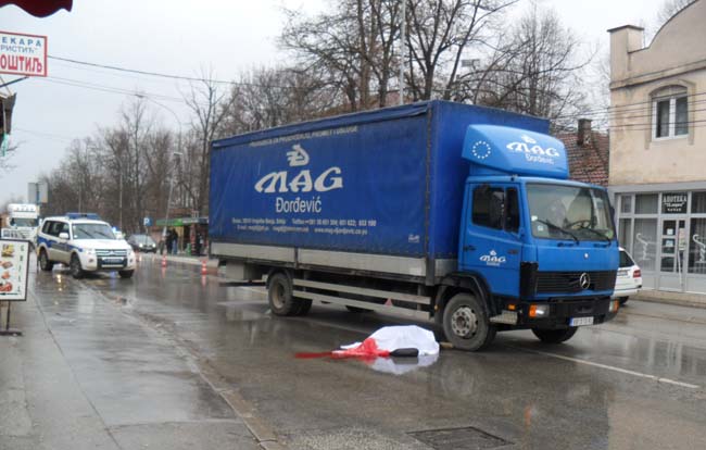 Udes kod bolnice, nastradala žena 1 udes, bolnica, cacak