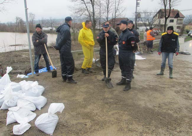 I danas radovi na bedemu Čemernice 1 čemernica, bedem