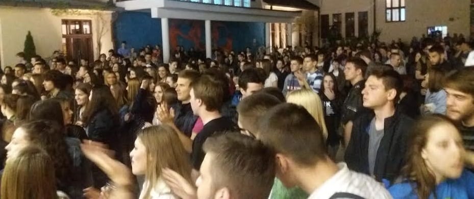 Uspešan koncert gimnazijalaca (FOTO) 9 humanitarni koncert