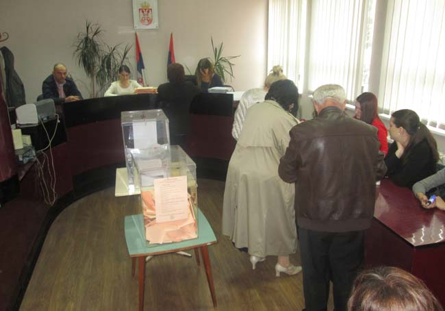Pola Čačana iskoristilo glasačko pravo 1 izbori u čačku