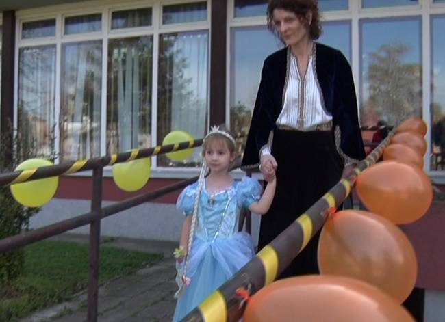 Maskenbalom obeležen Svetski dan autizma 5 autizam