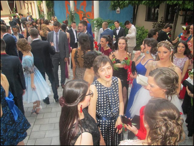 Maturantski defile gimnazijalaca (FOTO) 2 Gim-23