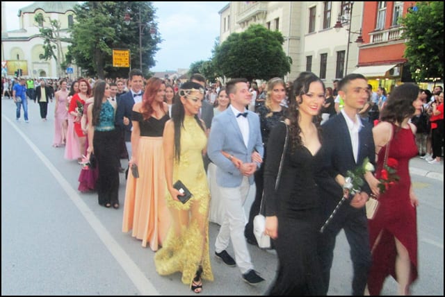 Maturantski defile gimnazijalaca (FOTO) 25 Gim-5