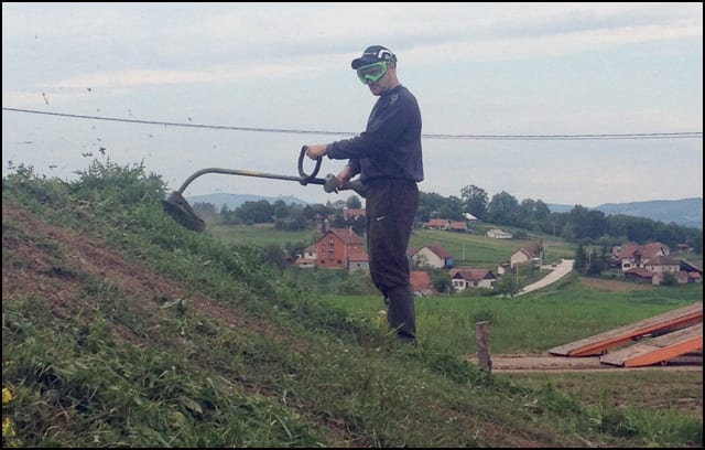 Užurbane pripreme staze na Jeljenu 3 Jeljen-2