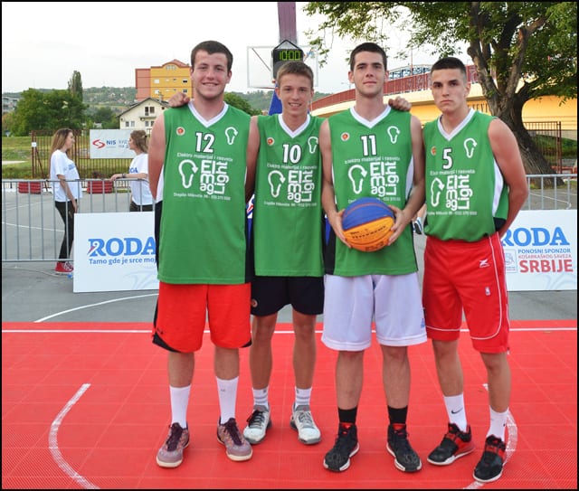Odličan basket 9 Elmag