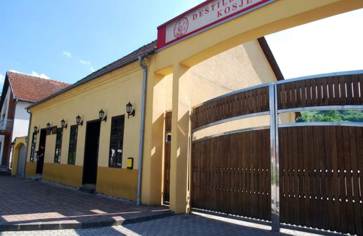Destilerija "Zarić" na mapi puteva srpske rakije 1 degustaciona sala