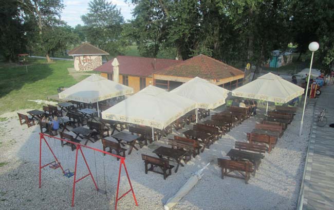 plaza1