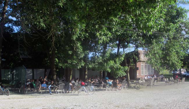 plaza9