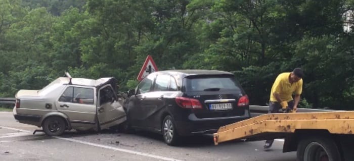 Jedan nastradali u udesu (FOTO) 2 udes1