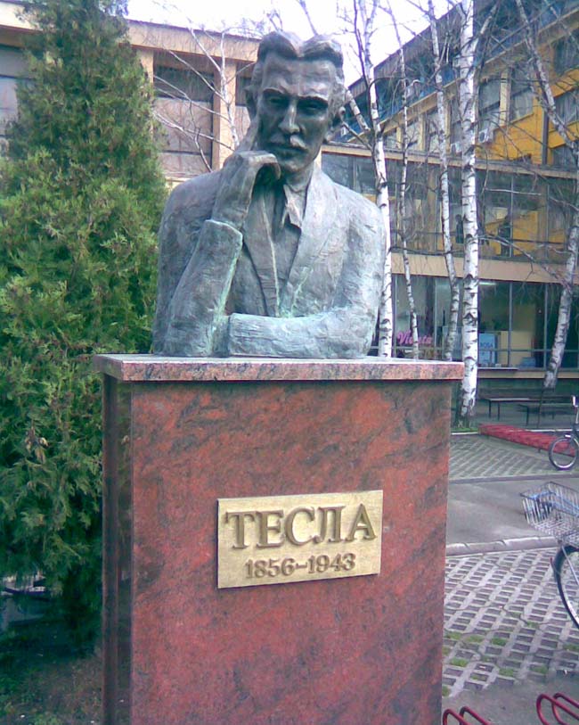 Spomenik Nikola Tesla
