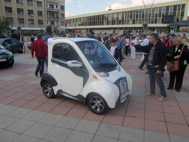 Tesla reli
