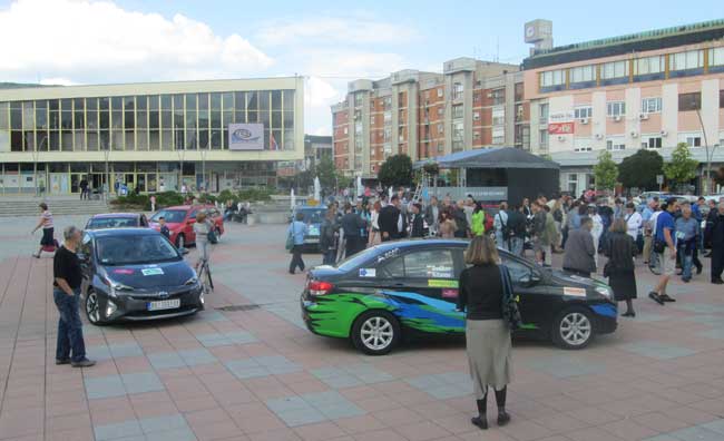 Tesla reli