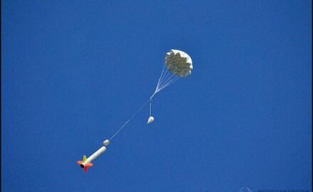 rakete-sa-padobranom
