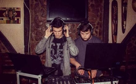 Jovan Stojanovic (DJ Cipi JR) i Filip Markovic (DJ Cofi)