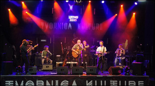 Nebeska tema 5 srdjan-gojkovic-gile-i-ljetno-kino-band_