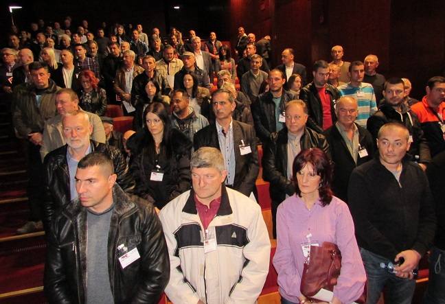 Ilić: U vladi nema inženjera, mesta zauzeli konobari, kuvari, limari 4 novasrbija1