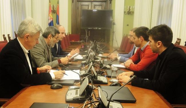 Parezanović sa čačanskim studentima 1 c