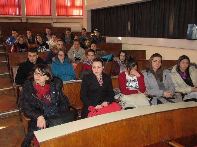Životna iskustva paraplegičara pred čačanskim srednjoškolcima 4 Još uvek vozim
