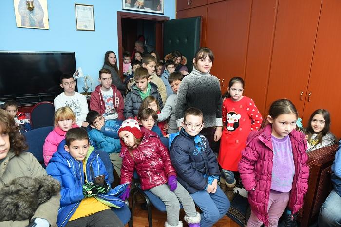 Božić Bata i ove godine posetio Novu Srbiju 3 Bozic Bata