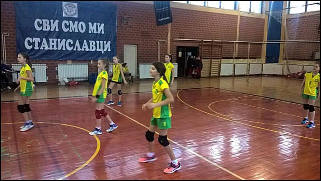Odbojka: Pobeda u gostima 1 pionirke-odbojka