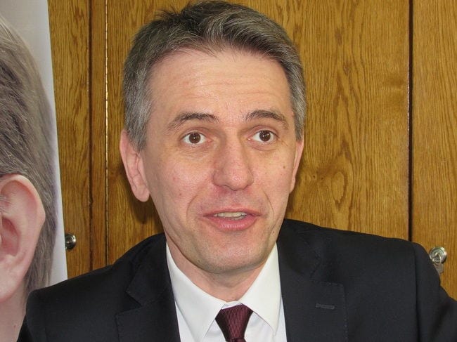 Radulović u Čačku: Jedan kandidat pobeđuje Vučića 1 Saša Radulović