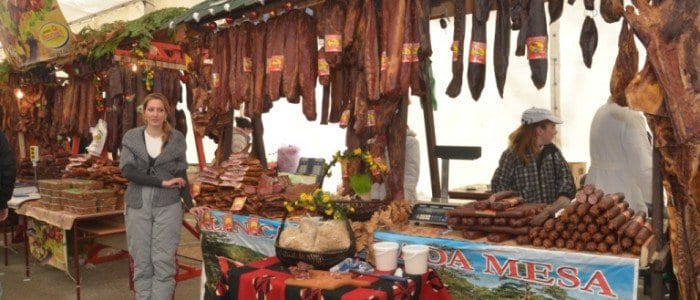 Čačanka osvojila džak slanine 1 Mačkat
